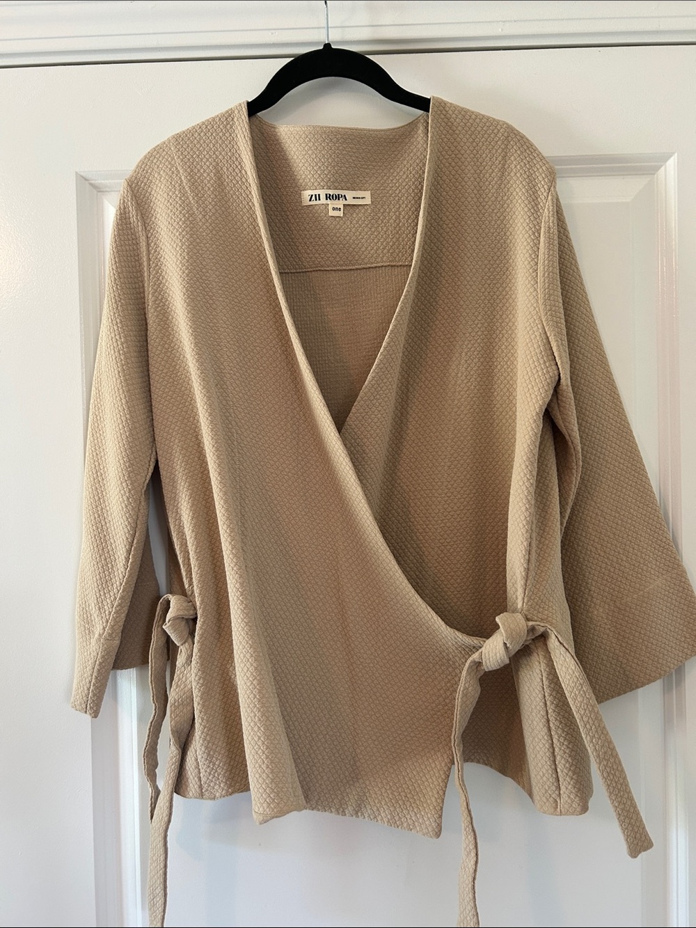 Zii Ropa Beige Textured Open-Front Jacket